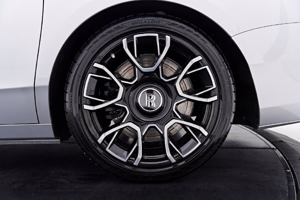 Used 2024 Rolls-Royce Ghost Black Badge AWD/4WD image 28