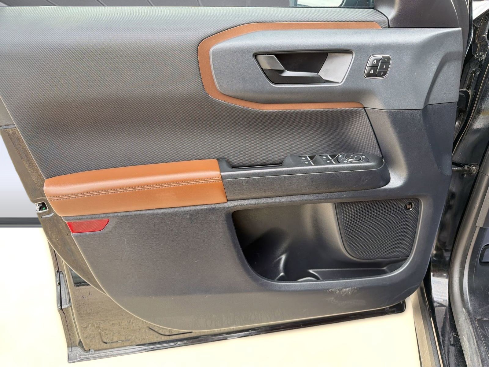 Used 2023 Ford Bronco Sport Outer Banks w/ Tech Package image 20