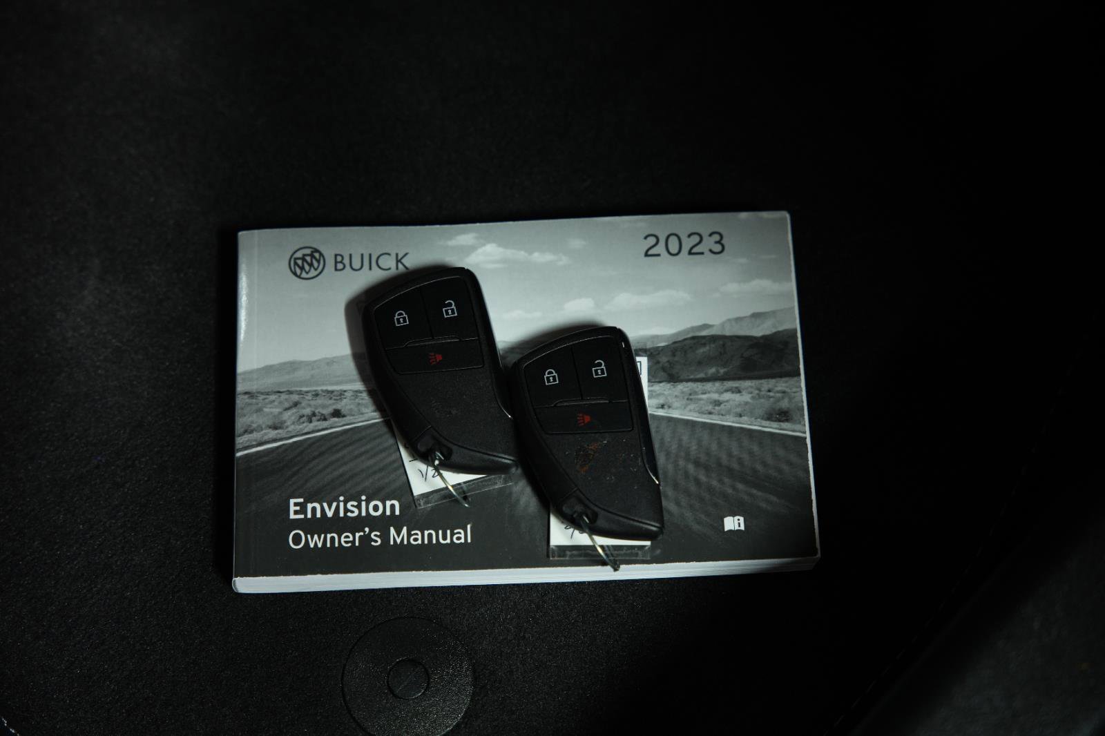 Used 2023 Buick Envision Preferred image 43