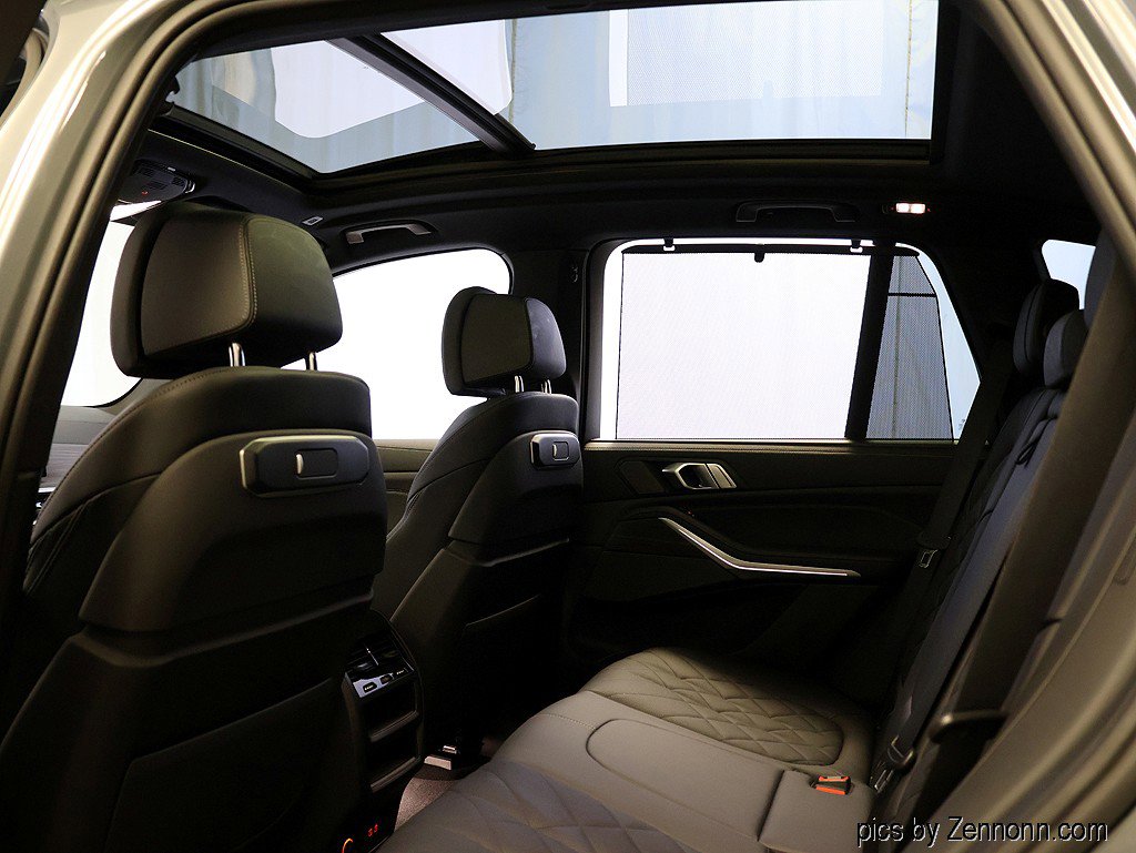 Certified 2025 BMW X5 xDrive40i w/ Premium Package image 13