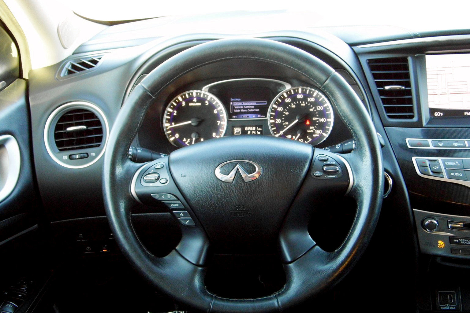 Used 2020 INFINITI QX60 Luxe w/ Essential Package image 12