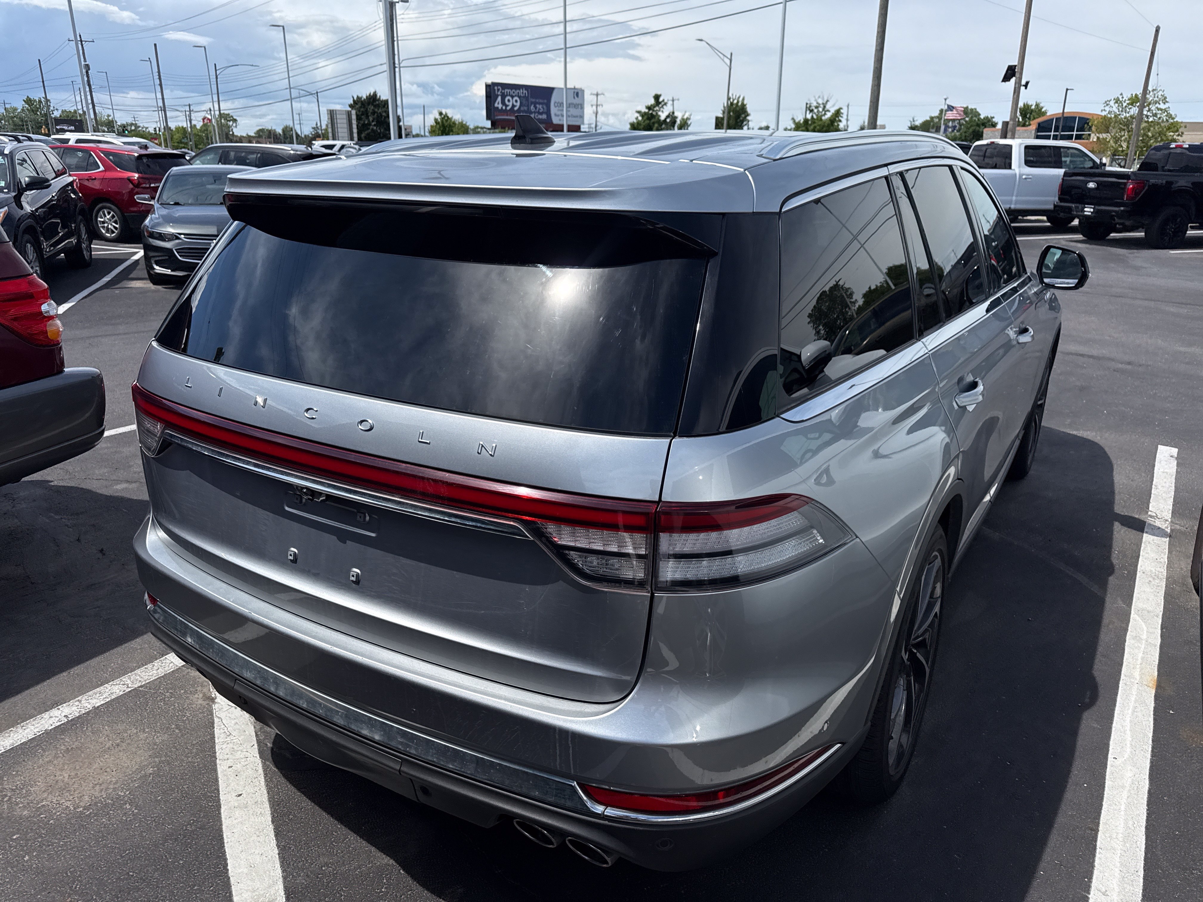 Used 2021 Lincoln Aviator Reserve w/ Equipment Group 201A AWD/4WD image 4