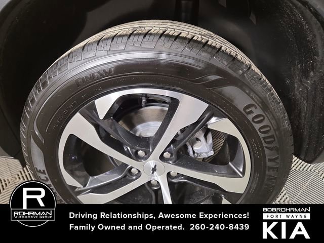 Used 2024 Chevrolet Trax RS image 11