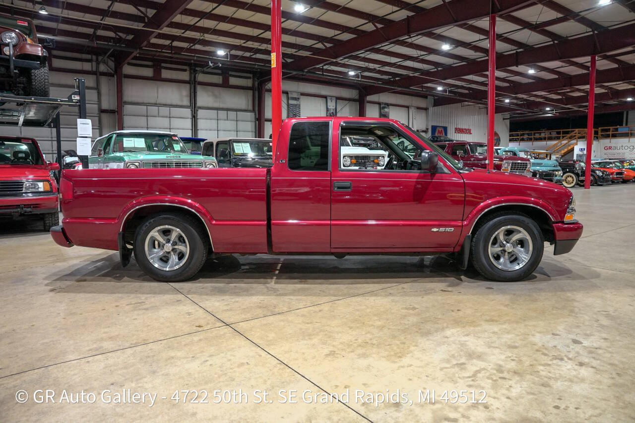 Used 2003 Chevrolet S10 Pickup LS RWD image 10