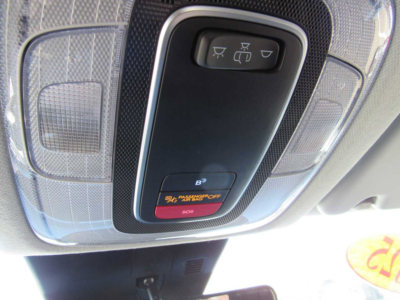 Used 2025 Hyundai Kona SEL image 18