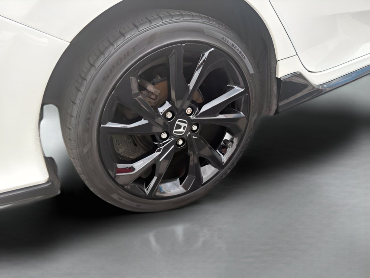 Used 2019 Honda Civic Sport Touring image 11