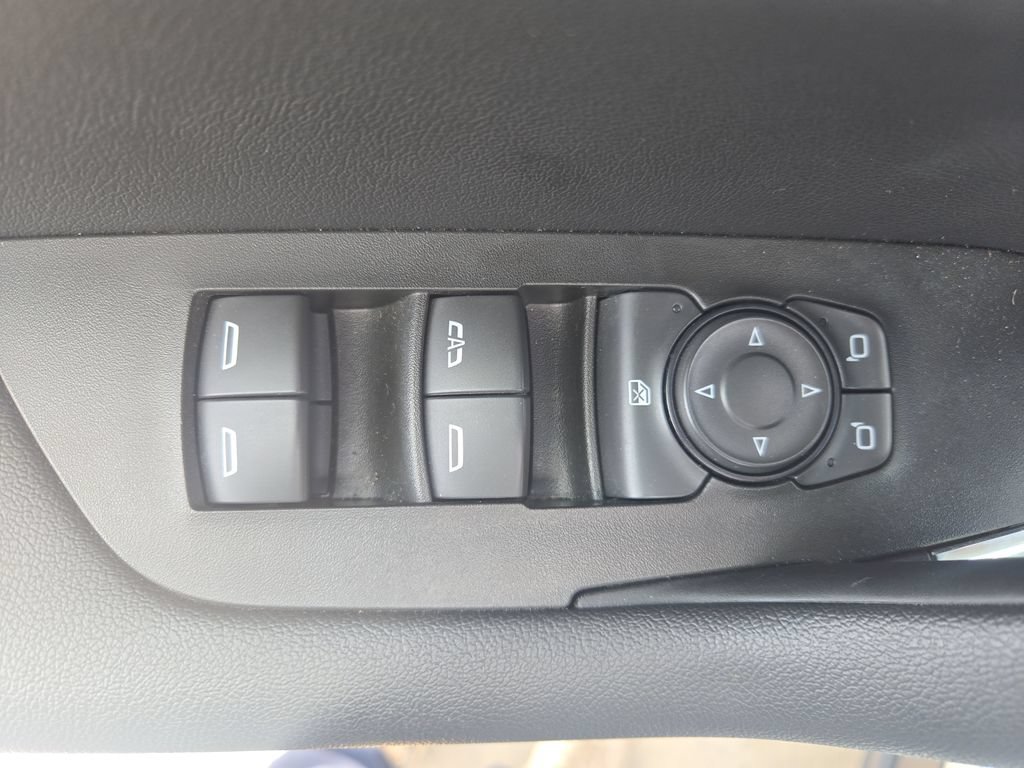 Used 2025 Chevrolet Blazer LT AWD/4WD image 8