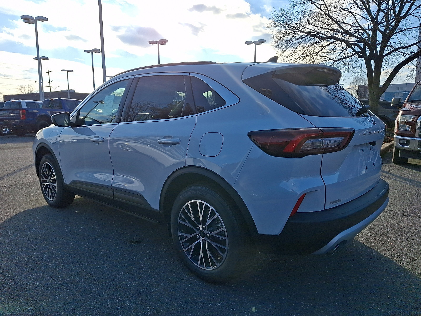 New 2026 Ford Escape SE FWD image 5