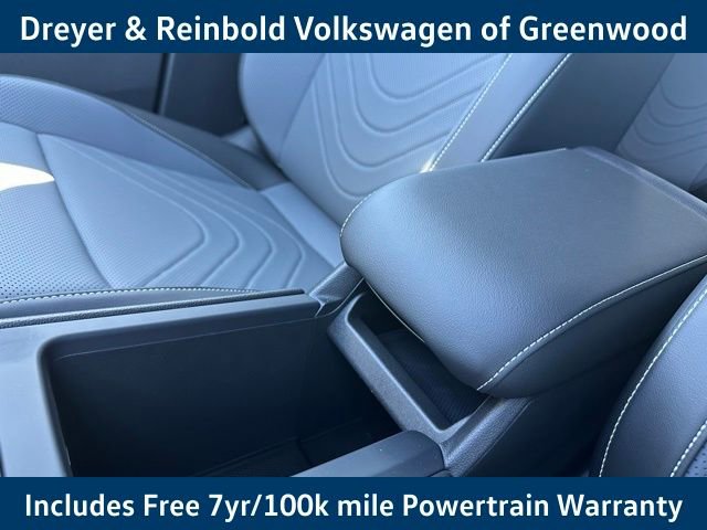 New 2025 Volkswagen Tiguan SE R-Line image 24