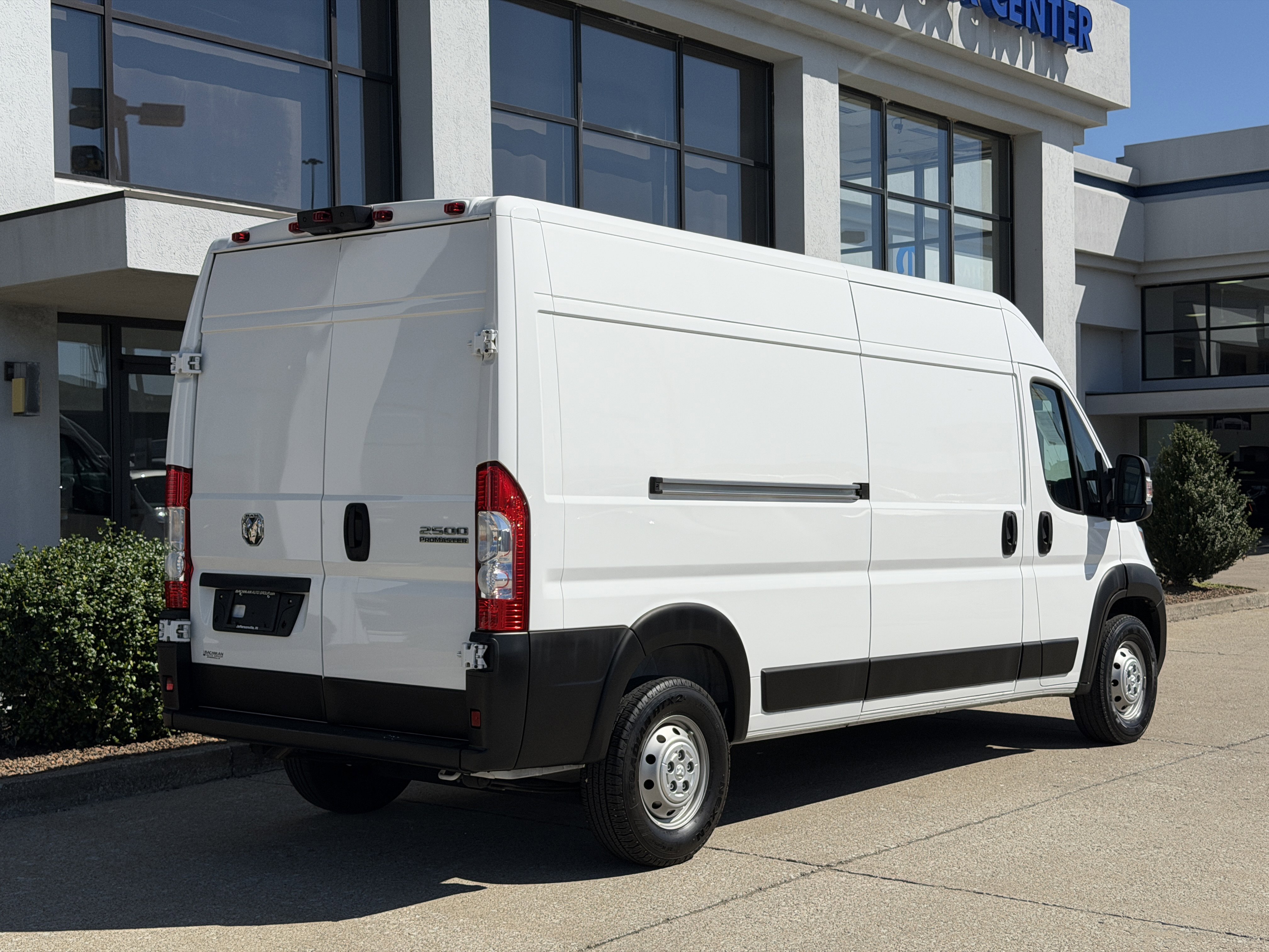 Used 2023 RAM ProMaster 2500 image 4