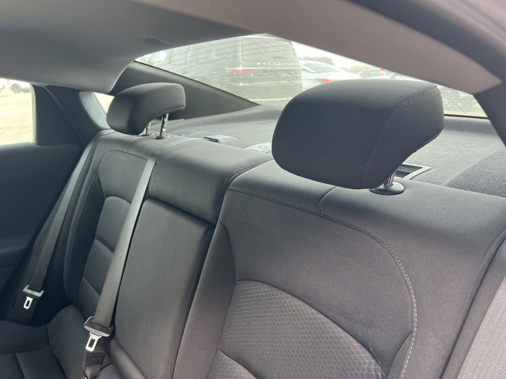 Used 2024 Chevrolet Malibu LT image 10