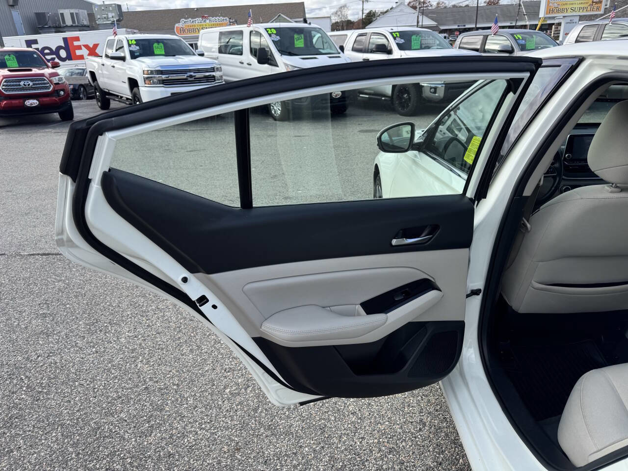 Used 2020 Nissan Altima 2.5 SV image 28