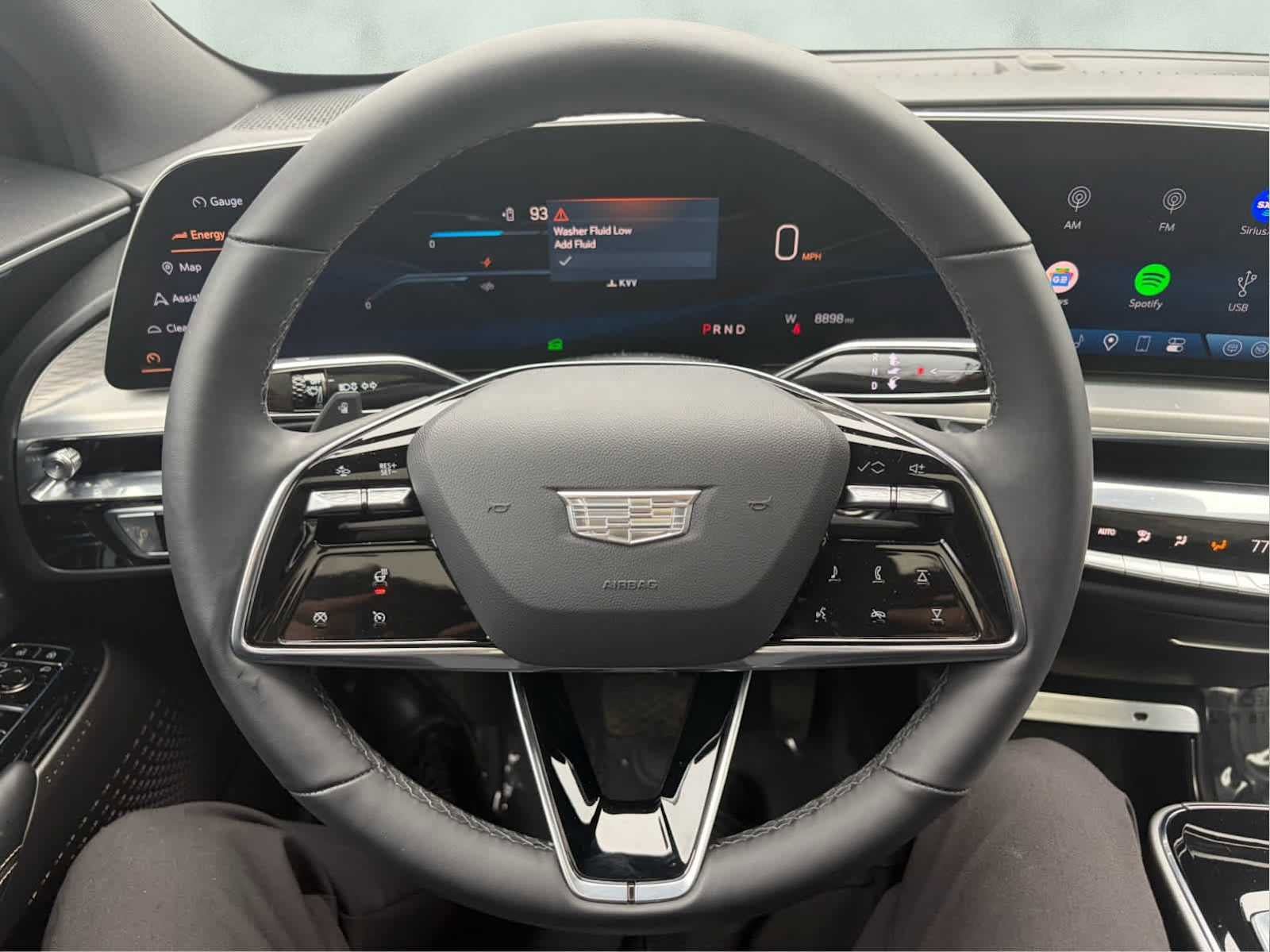 Used 2023 Cadillac Lyriq AWD image 8