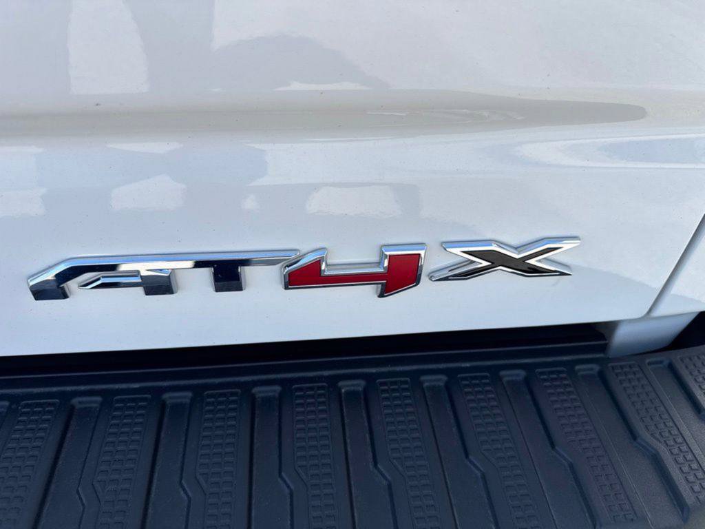 Used 2022 GMC Sierra 1500 AT4X AWD/4WD image 29