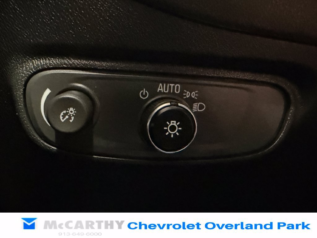 Used 2023 Chevrolet Equinox LT FWD image 17