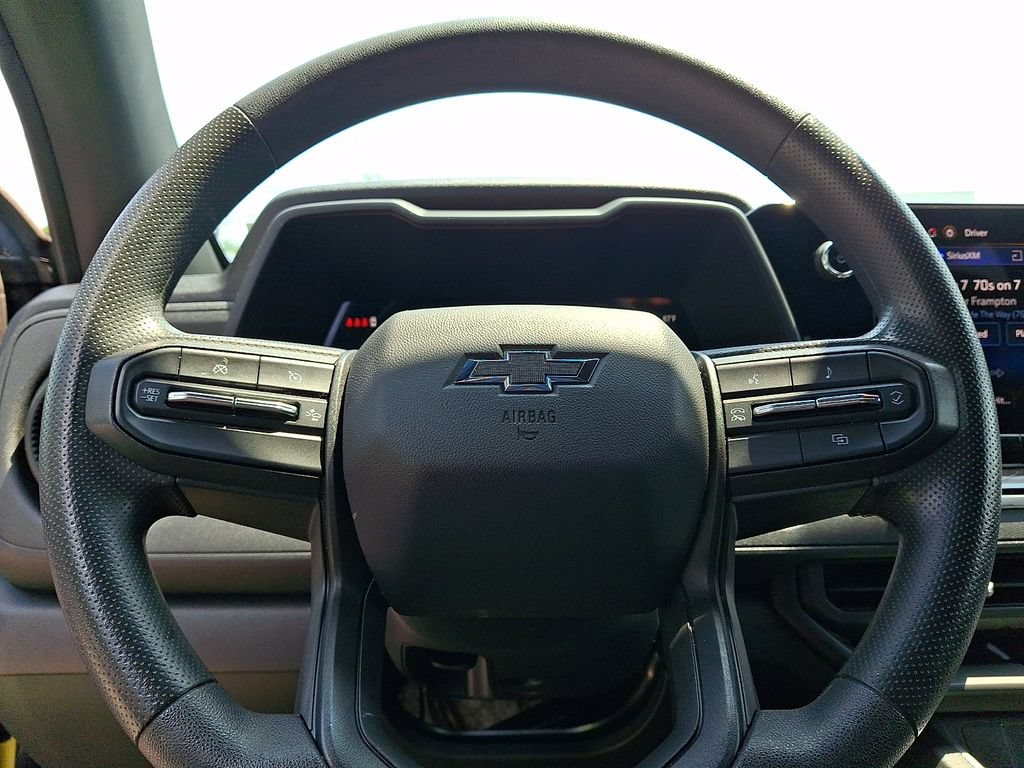 Used 2024 Chevrolet Colorado Trail Boss AWD/4WD image 19