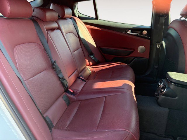 Used 2022 Kia Stinger GT-Line w/ Sun & Sound Package RWD image 12