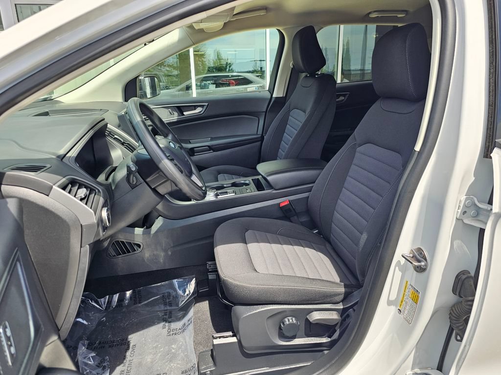 Used 2024 Ford Edge SE w/ Black Appearance Package AWD/4WD image 20