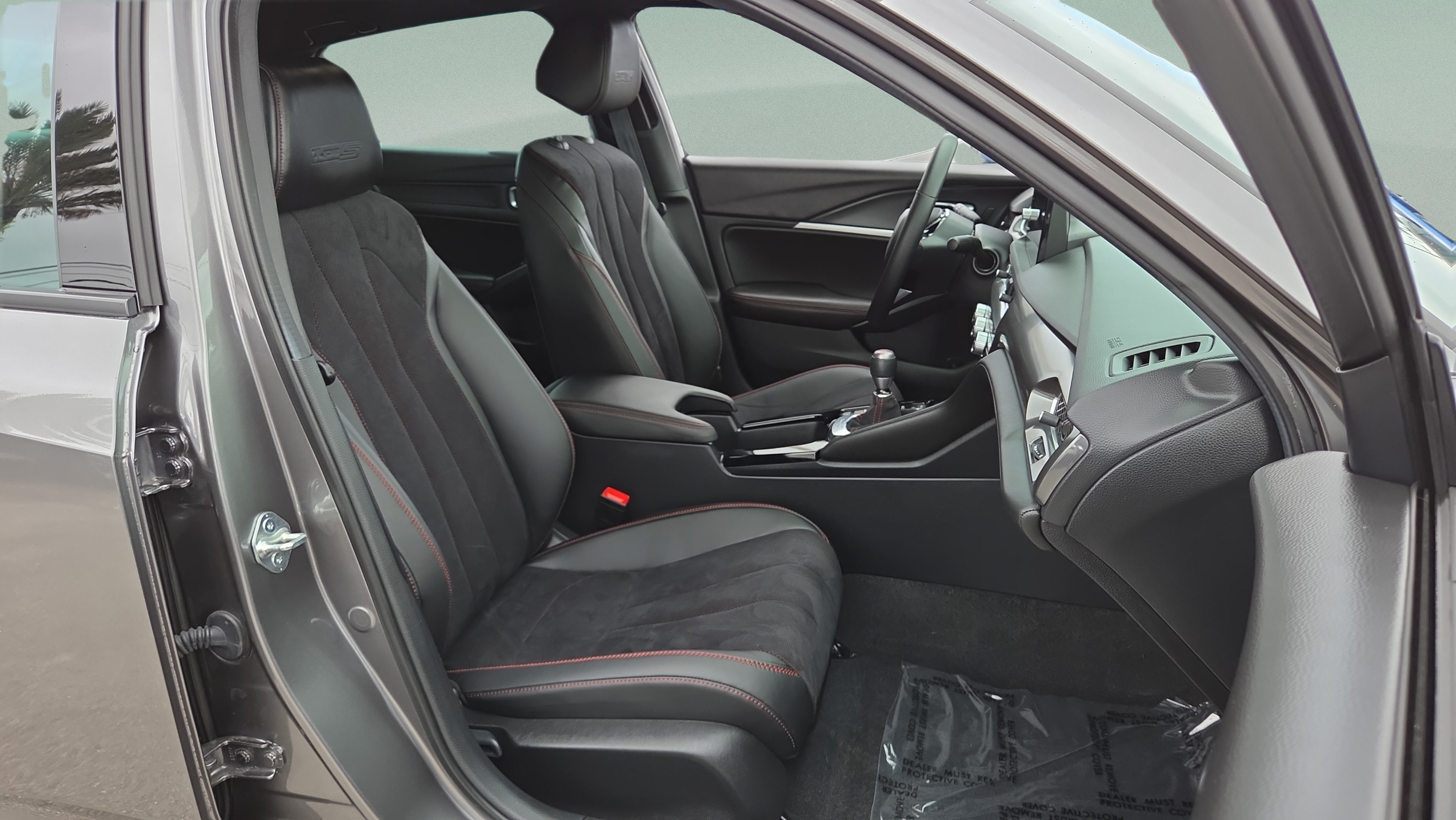 Certified 2025 Acura Integra Type S FWD image 17