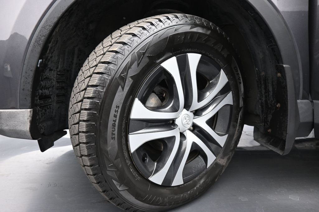 Used 2018 Toyota RAV4 LE w/ All Weather Liner Package AWD/4WD image 16