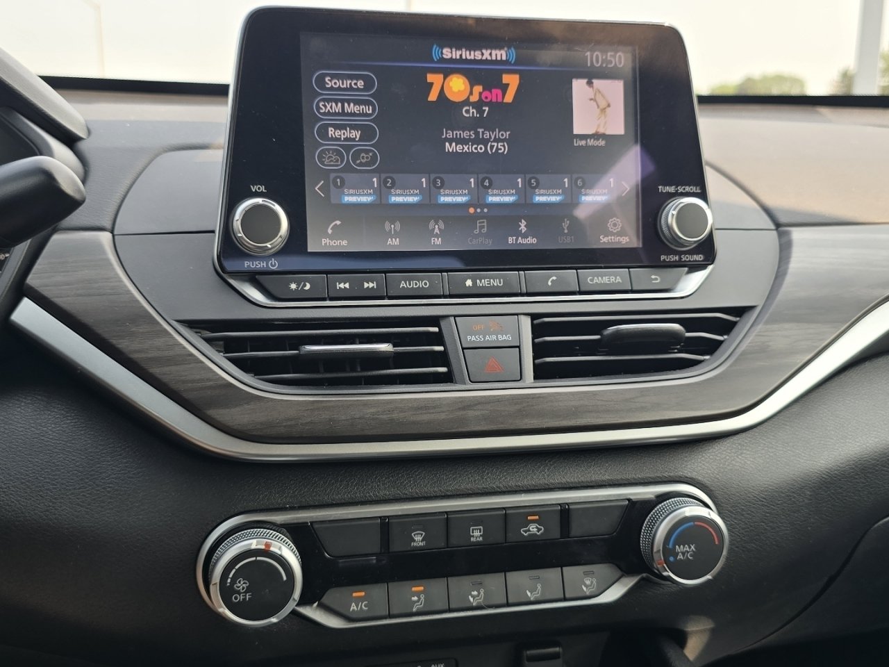 Used 2024 Nissan Altima 2.5 SV FWD image 28