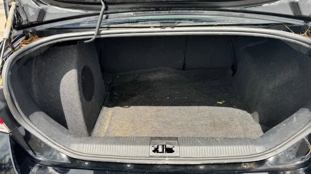 Used 2010 Ford Focus SES FWD image 12