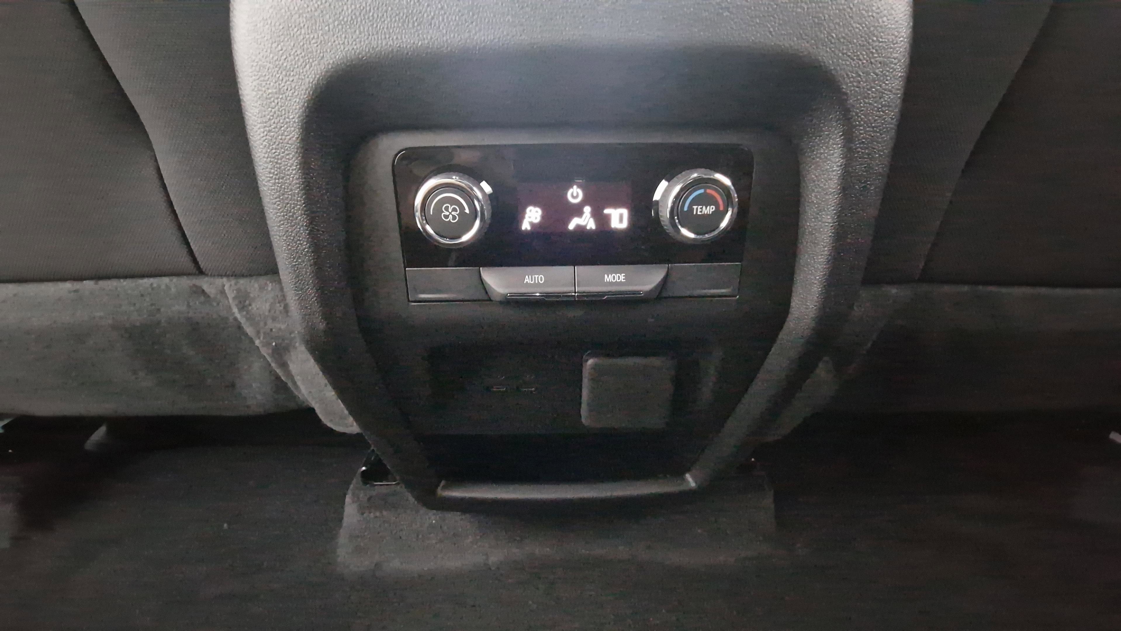 New 2026 Chevrolet Traverse LT w/ Driver Confidence Package FWD image 26