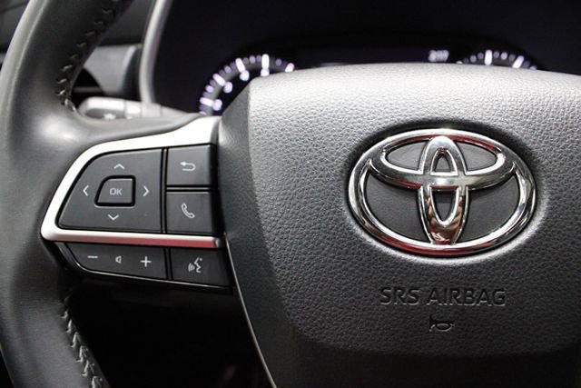 Used 2024 Toyota Highlander XSE image 26