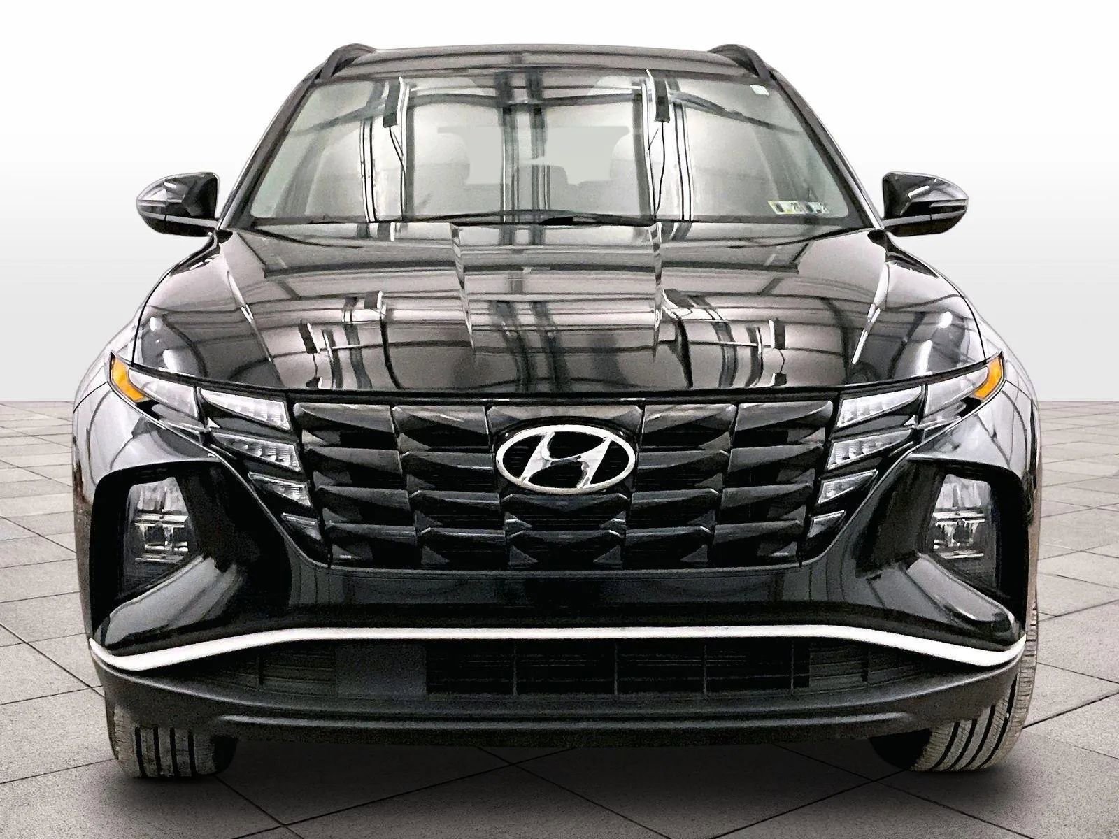 Used 2022 Hyundai Tucson SEL w/ Cargo Package AWD/4WD image 3