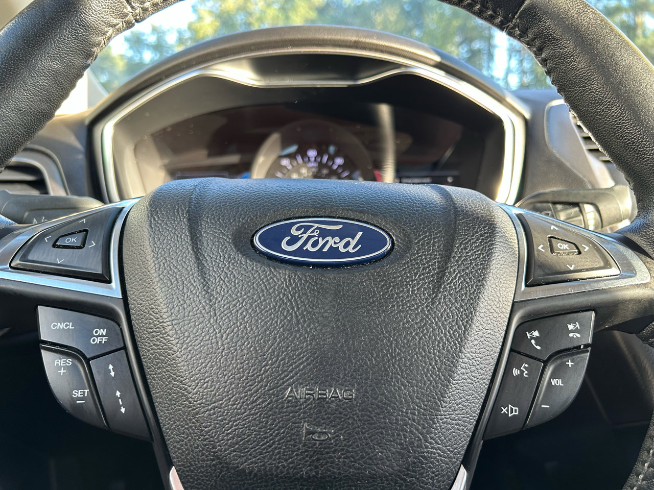Used 2018 Ford Fusion SE w/ Equipment Group 602A image 18