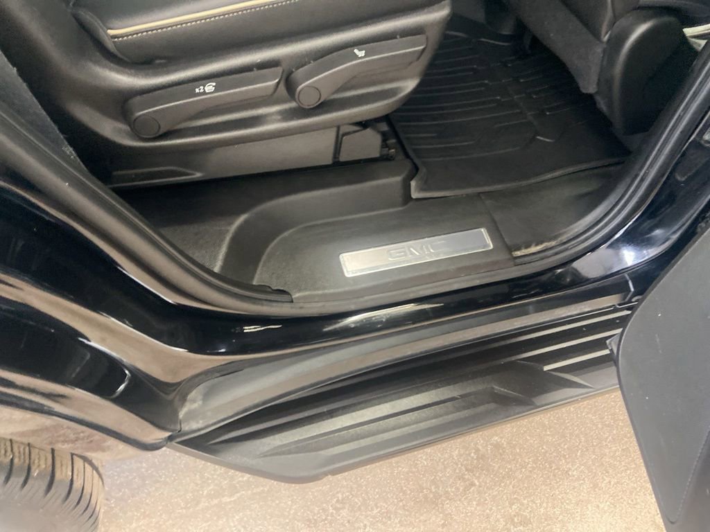 Used 2021 GMC Yukon SLT AWD/4WD image 29