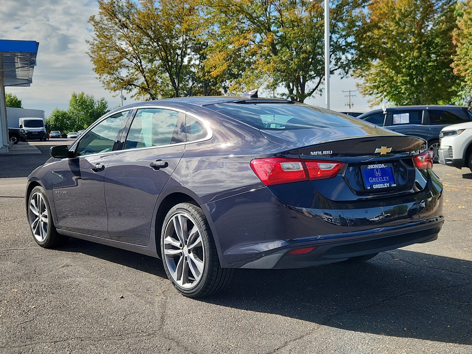 Used 2025 Chevrolet Malibu LT FWD image 3