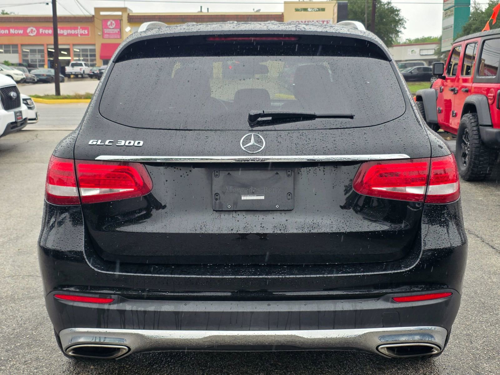 Used 2018 Mercedes-Benz GLC 300 image 4