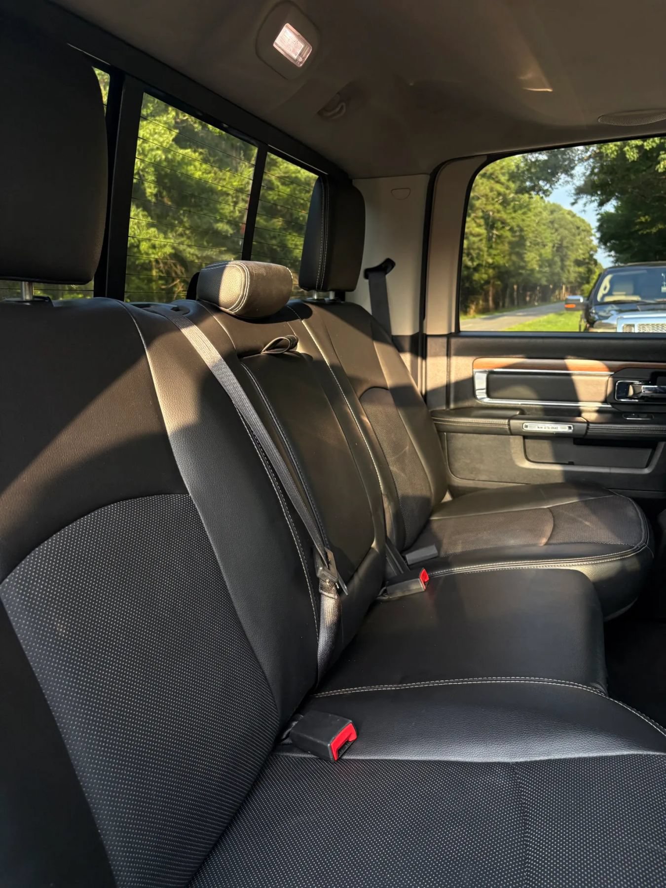 Used 2014 RAM 3500 Laramie AWD/4WD image 15