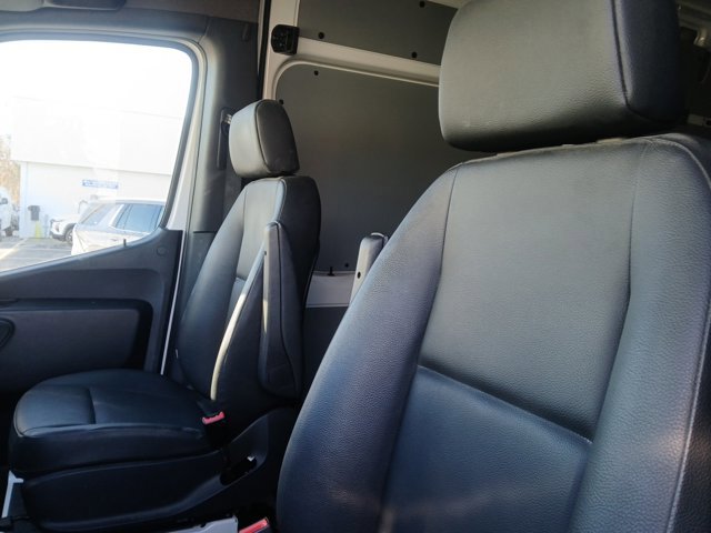 Used 2024 Mercedes-Benz Sprinter 2500 image 17