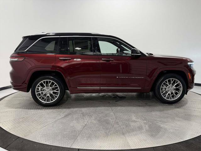 Certified 2022 Jeep Grand Cherokee Summit image 7
