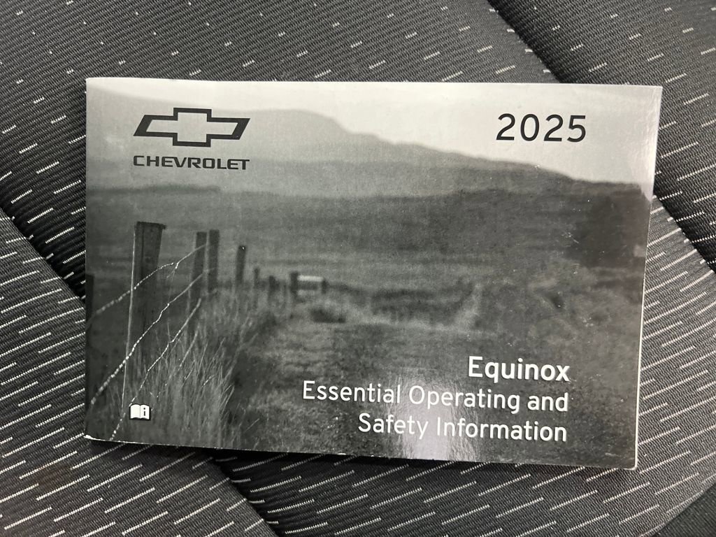Used 2025 Chevrolet Equinox LT image 29