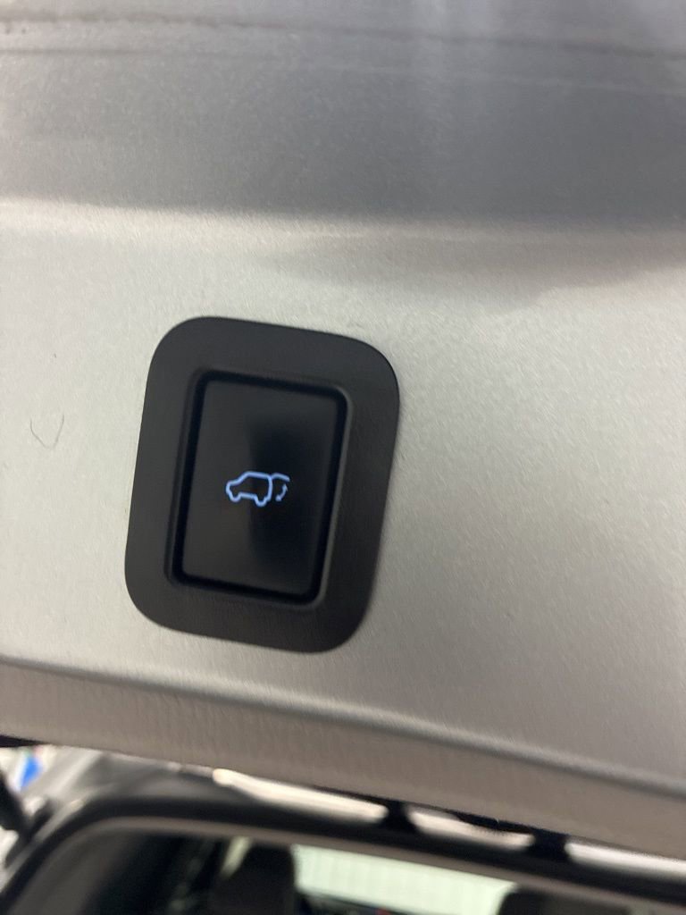 Used 2015 Toyota Highlander Limited AWD/4WD image 37
