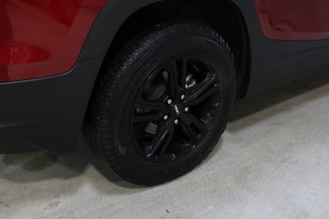 Used 2023 GMC Terrain AT4 image 28