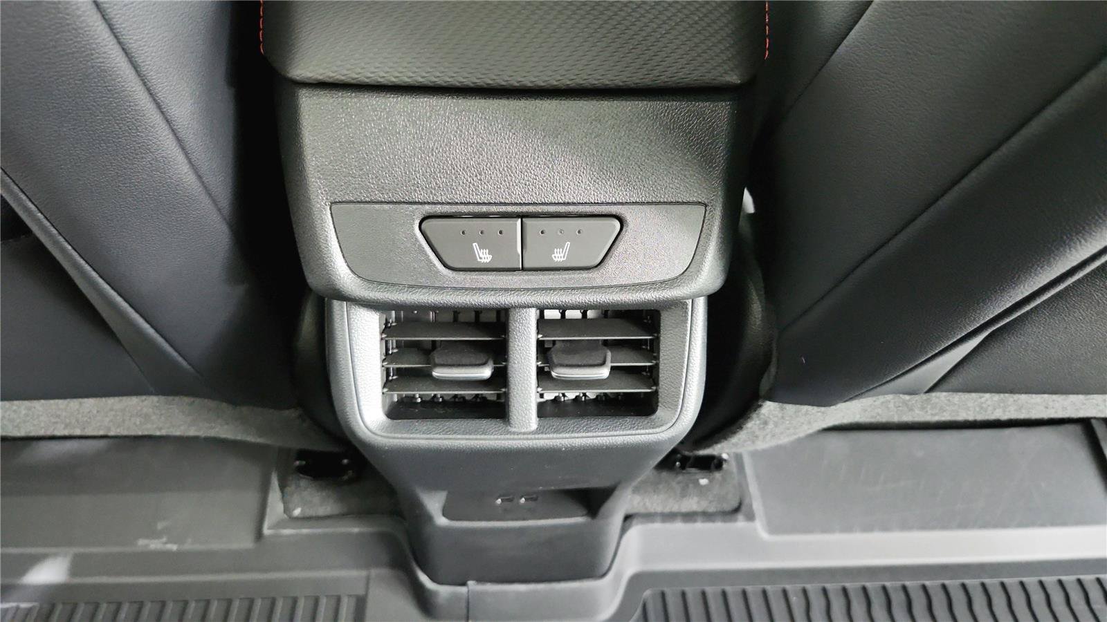 New 2027 Chevrolet Equinox RS w/ Safety and Technology Package AWD/4WD image 22