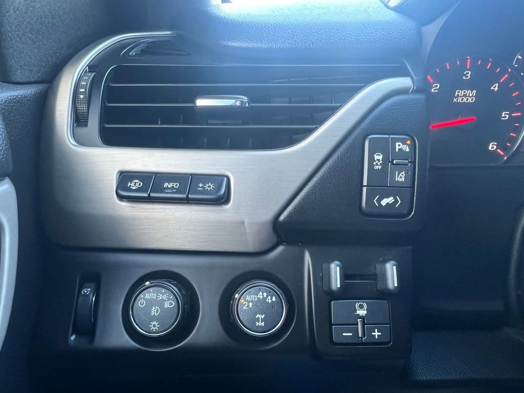 Used 2015 GMC Yukon Denali w/ Touring Package image 36