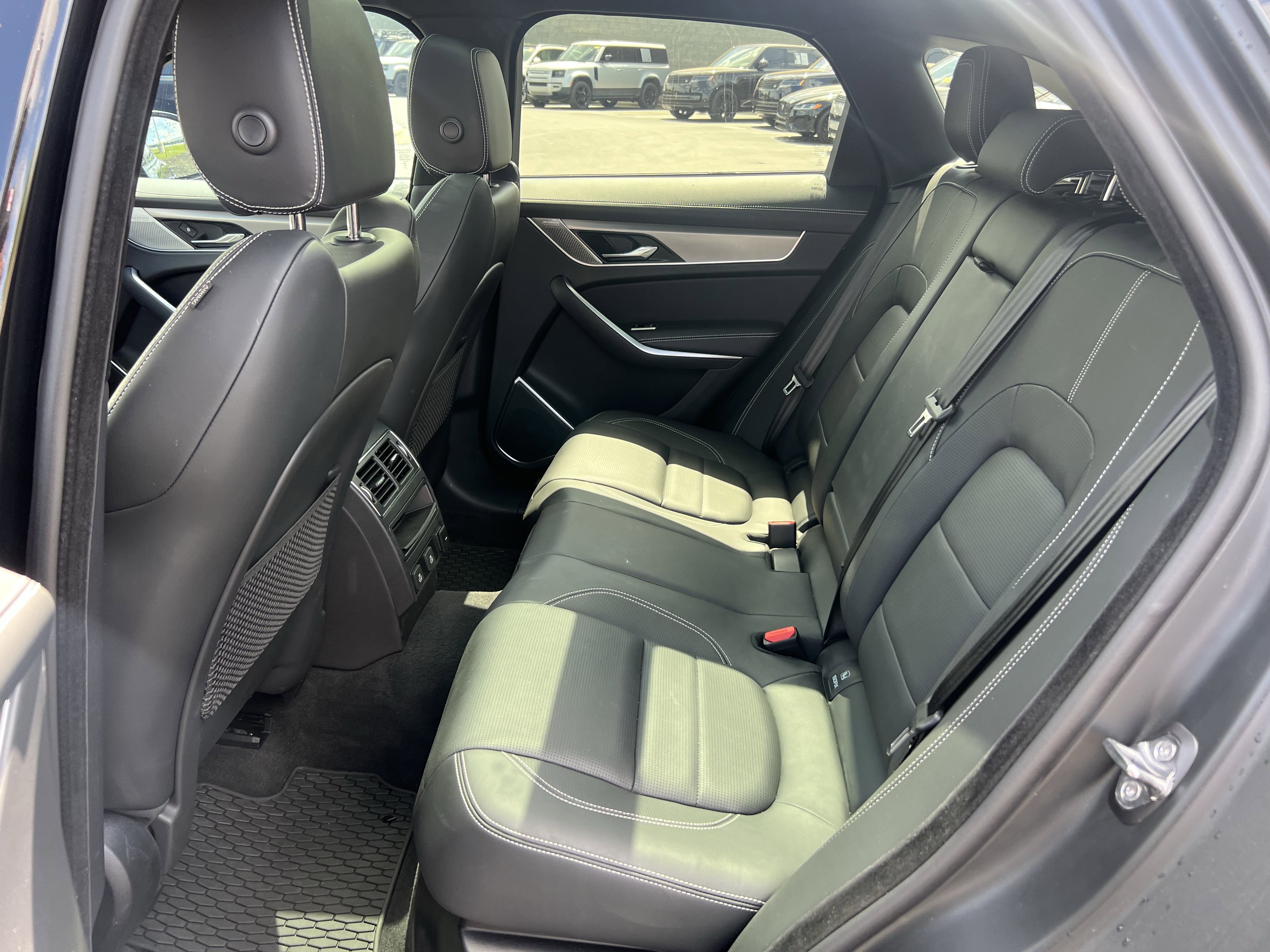 Used 2026 Jaguar F-PACE R-Dynamic S AWD/4WD image 28