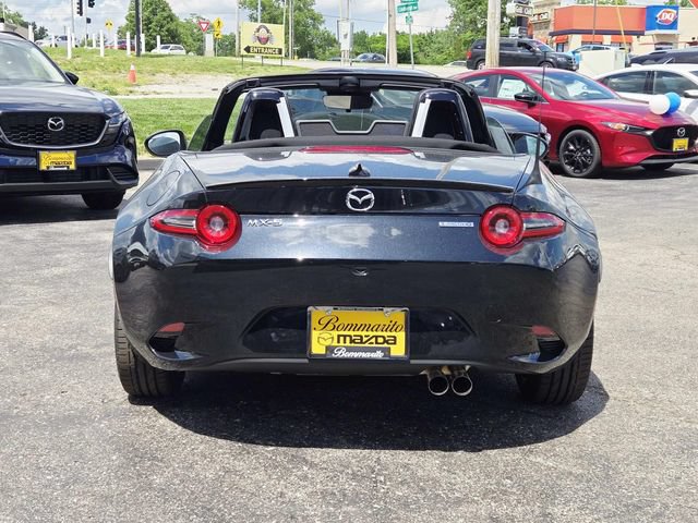 New 2026 MAZDA MX-5 Miata Club w/ Weather Package RWD image 9
