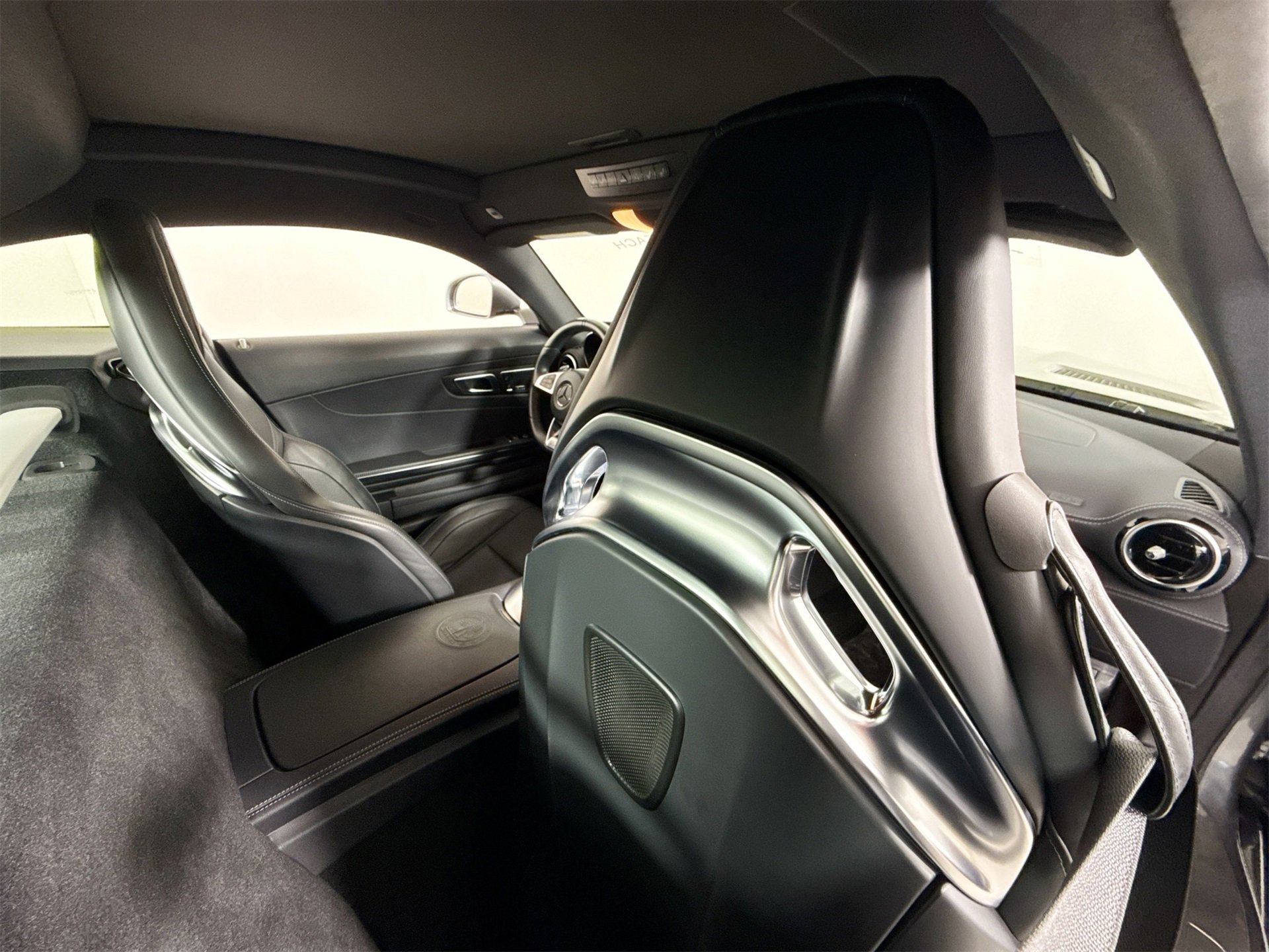 Used 2018 Mercedes-Benz AMG GT S image 22