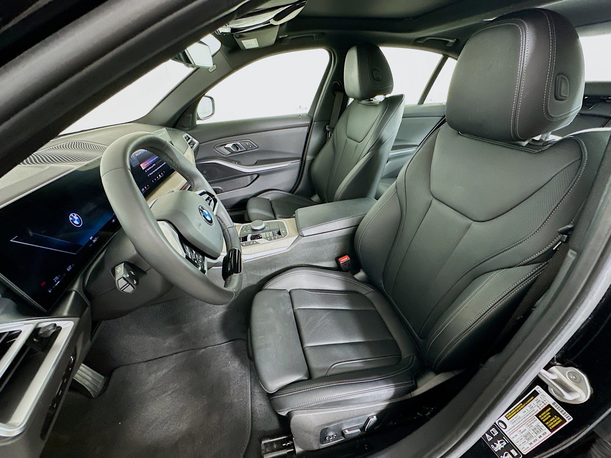 Used 2025 BMW 330i xDrive Sedan image 13
