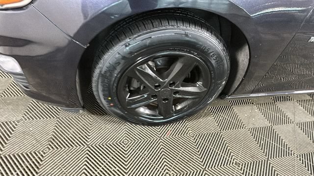 Used 2022 Chevrolet Malibu LS FWD image 9