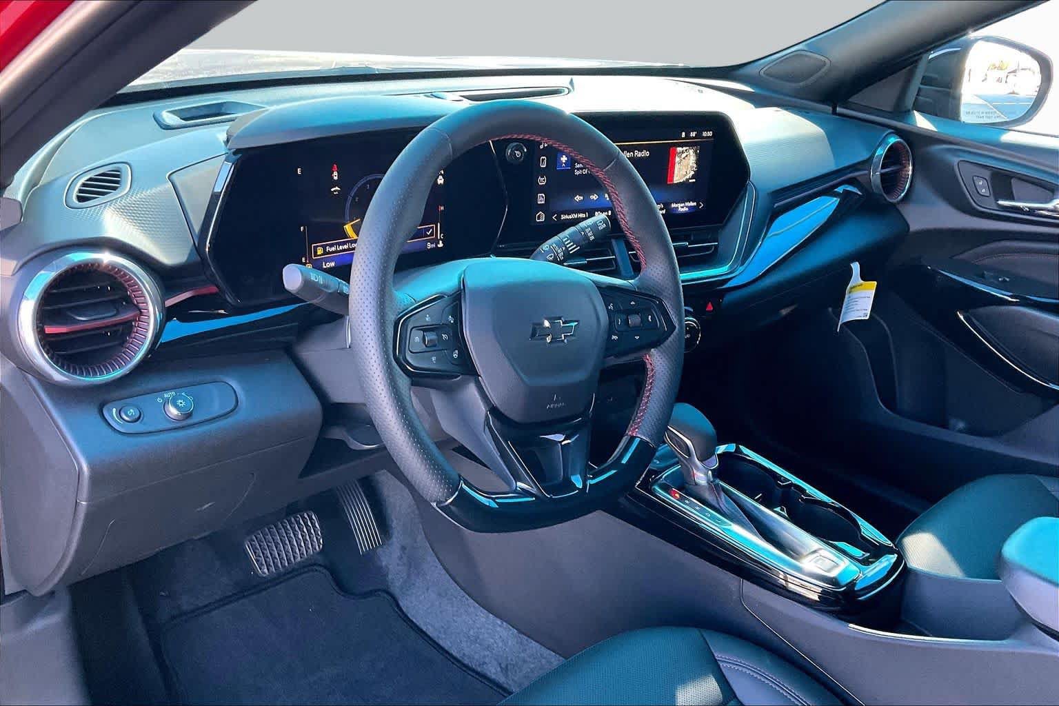 New 2026 Chevrolet Trax RS w/ Driver Confidence Package FWD image 8