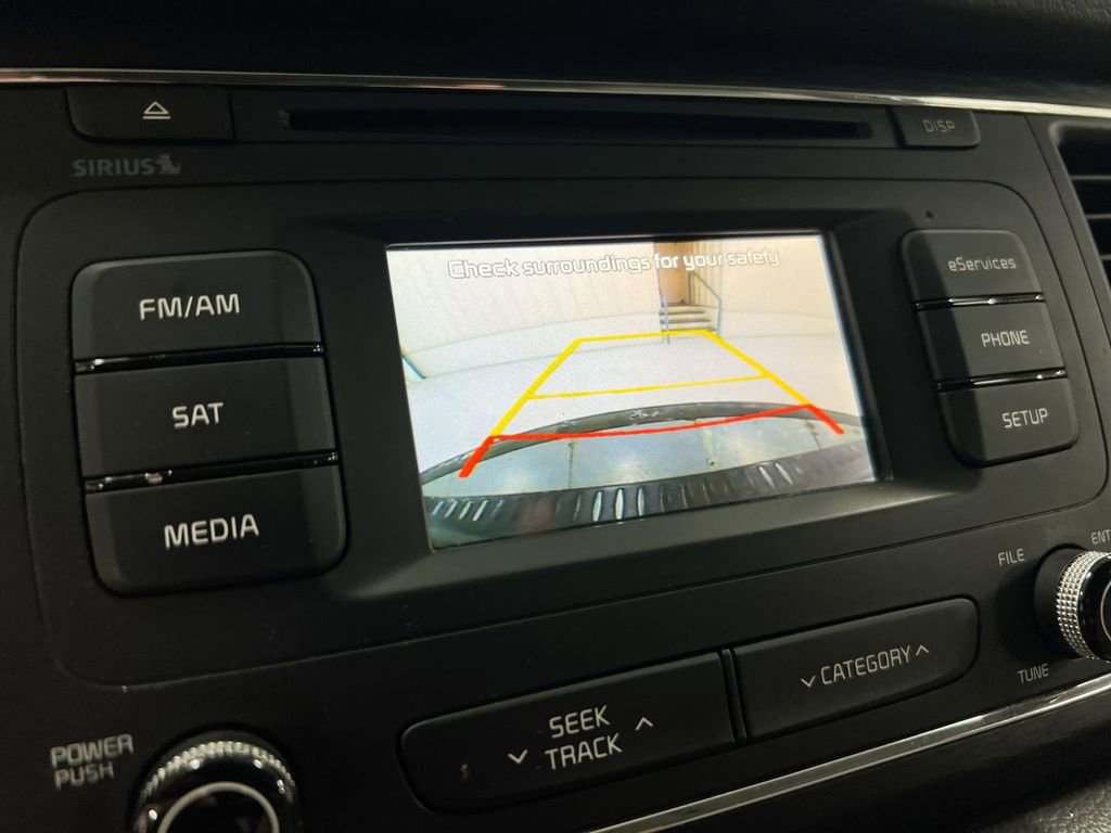 Used 2016 Kia Sedona LX w/ LX Convenience Package image 10