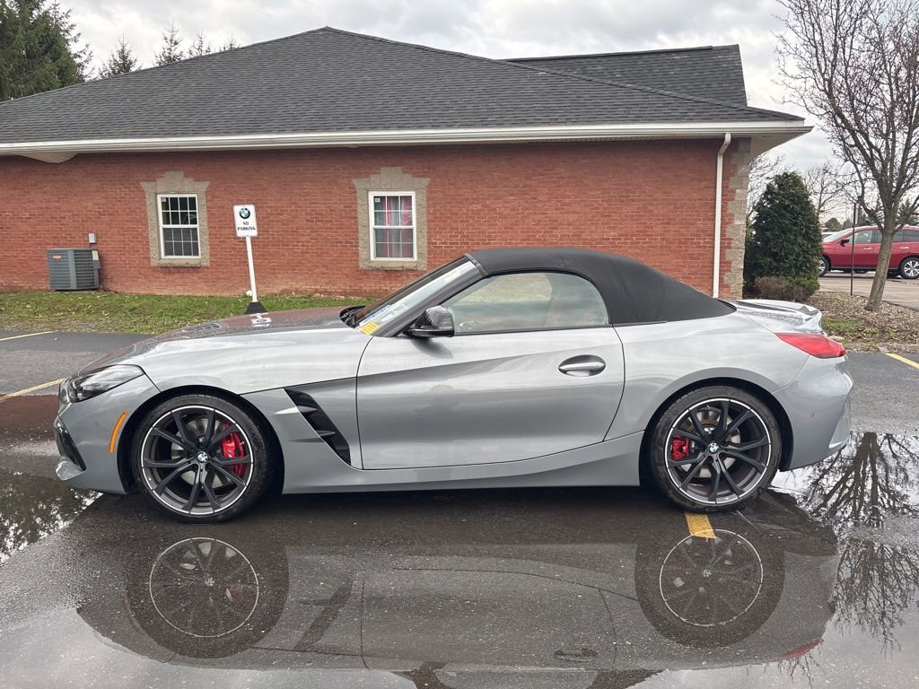 Certified 2023 BMW Z4 M40i w/ Premium Package image 7