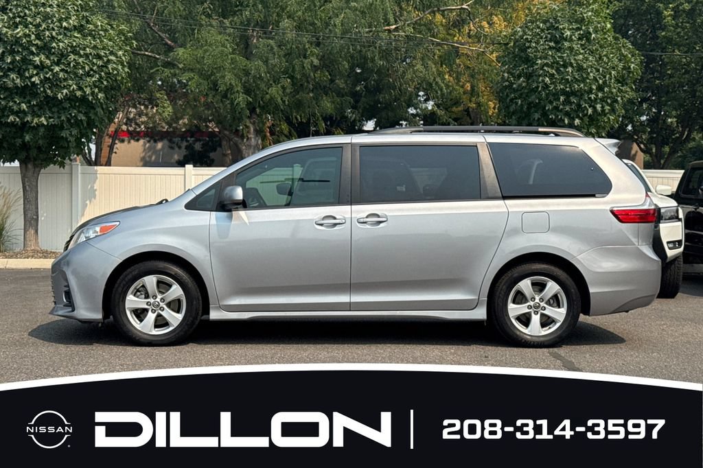 Used 2018 Toyota Sienna LE FWD image 7